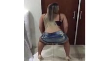 Baile de latina culona